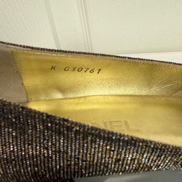 Chanel Pumps CC Logo Pearl and Gripoix Embellished Flats 39.5 Gold - Picture 7 of 14